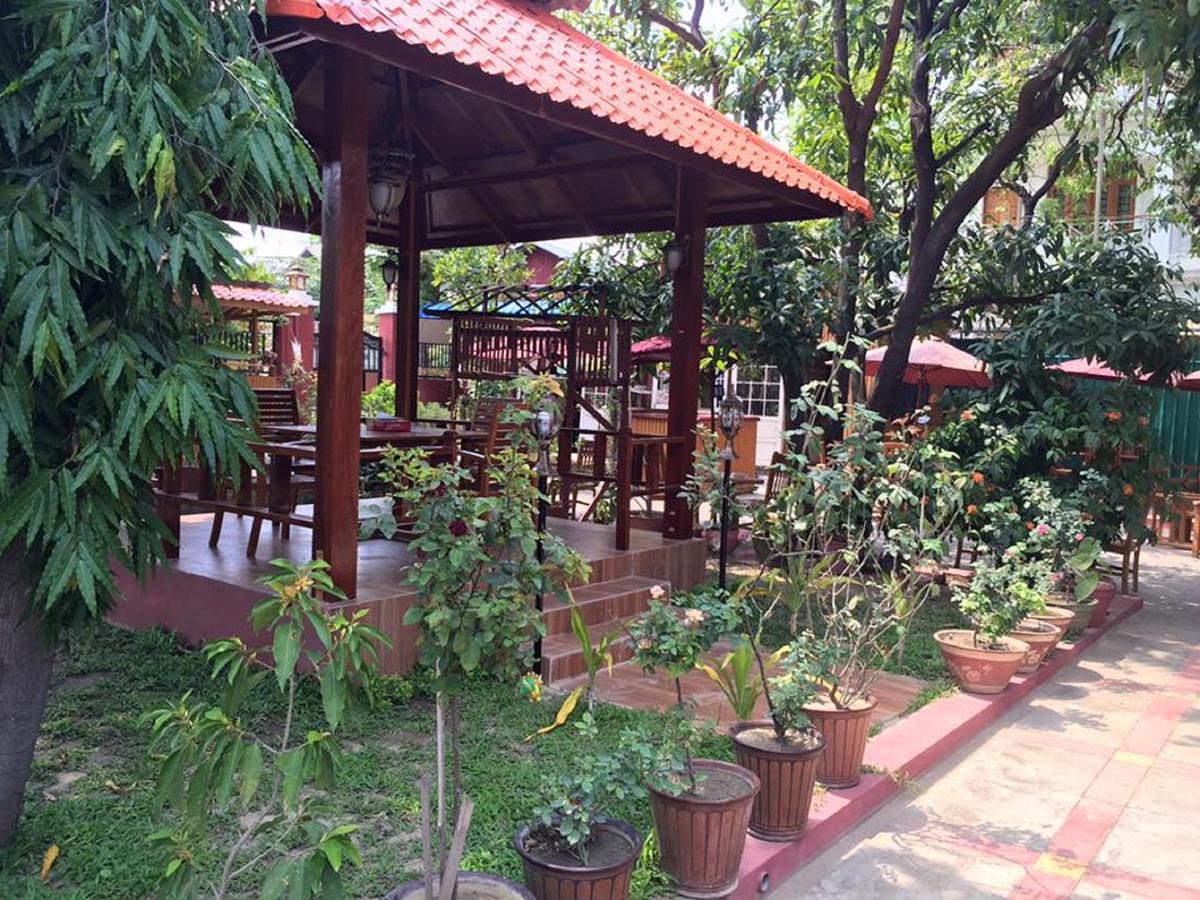 Peacock Lodge Mandalay Buitenkant foto